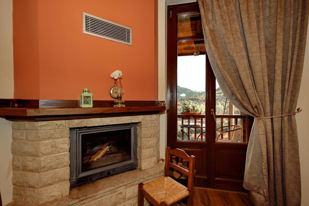 Hotel Thea Valtessinikou Esterno foto