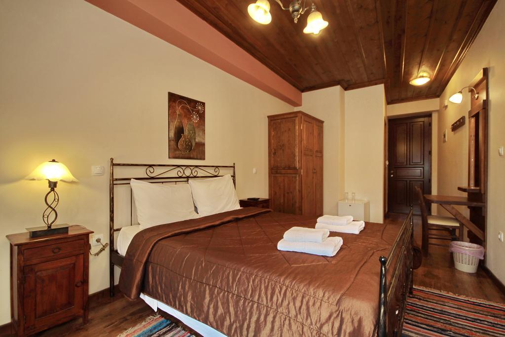 Hotel Thea Valtessinikou Esterno foto